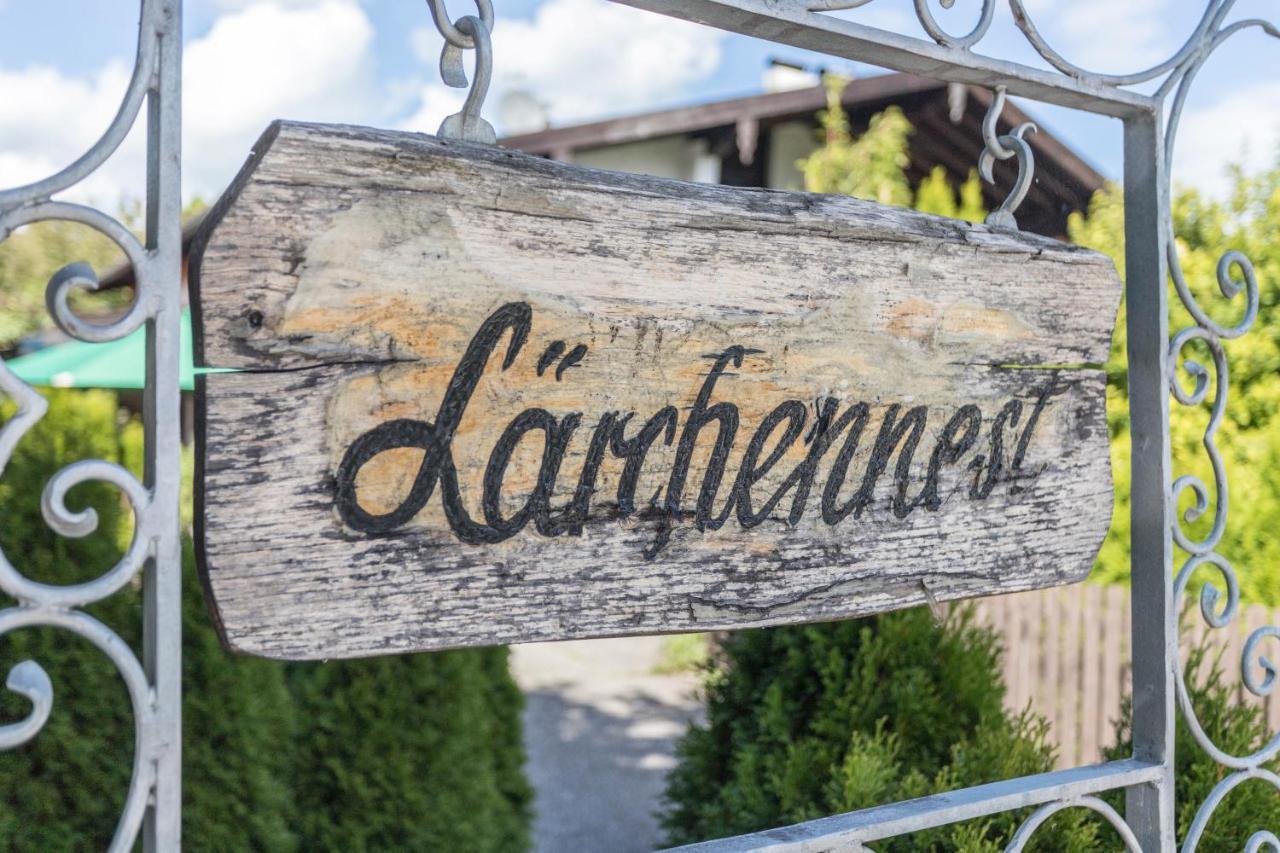 Zwischen Chiemsee Und Bergen Dg Bernau am Chiemsee Buitenkant foto